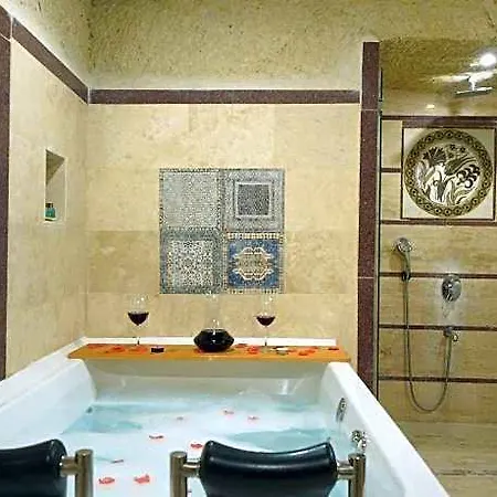 Hotel Fosil Cave