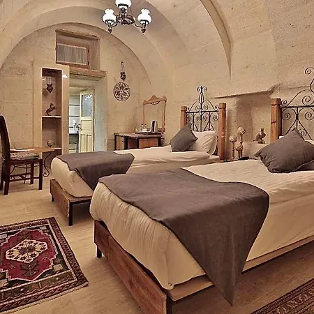 Fosil Cave Uchisar